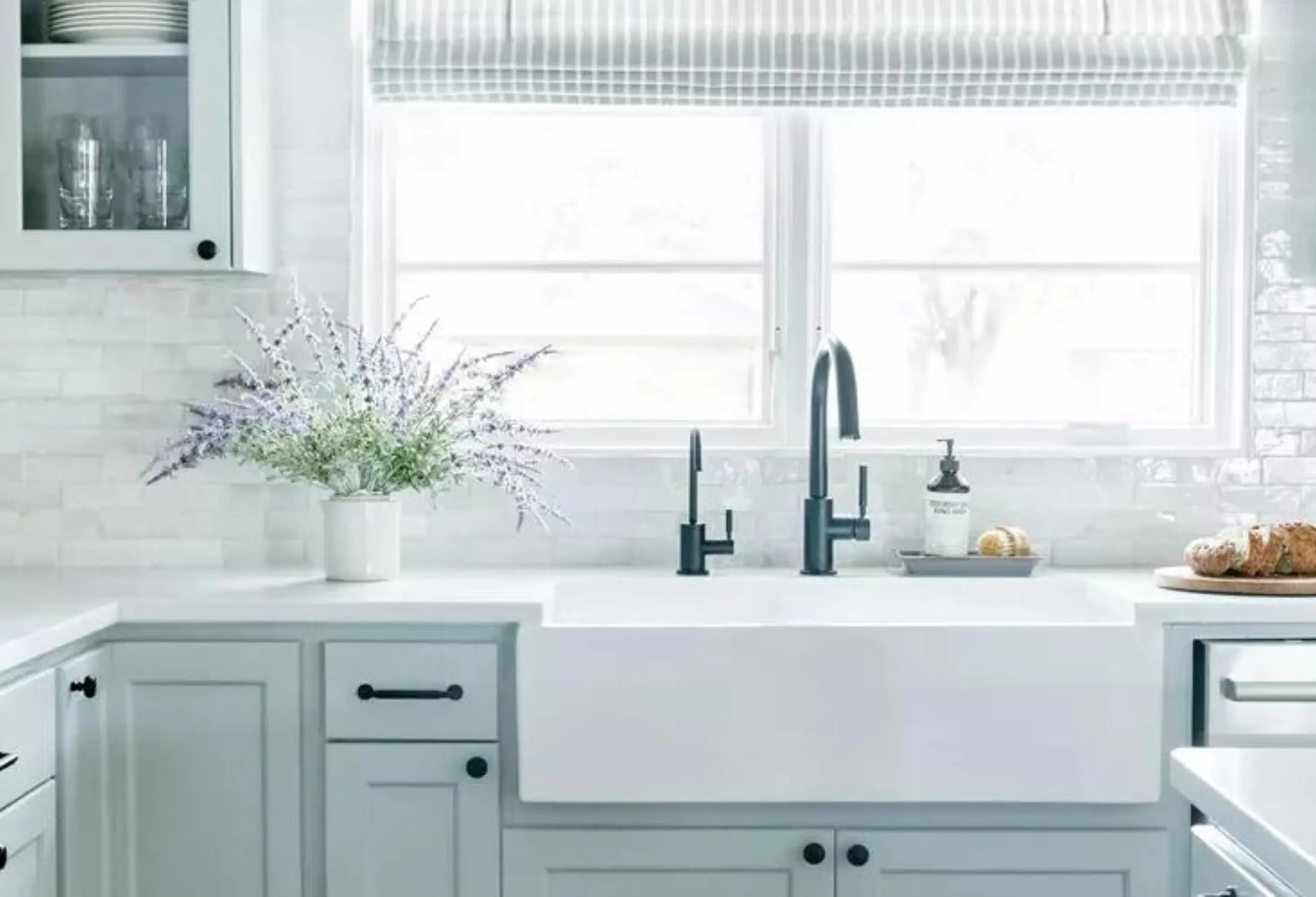 Going Green in the Kitchen: The Benefits of Ductless Chimneys for the Environment